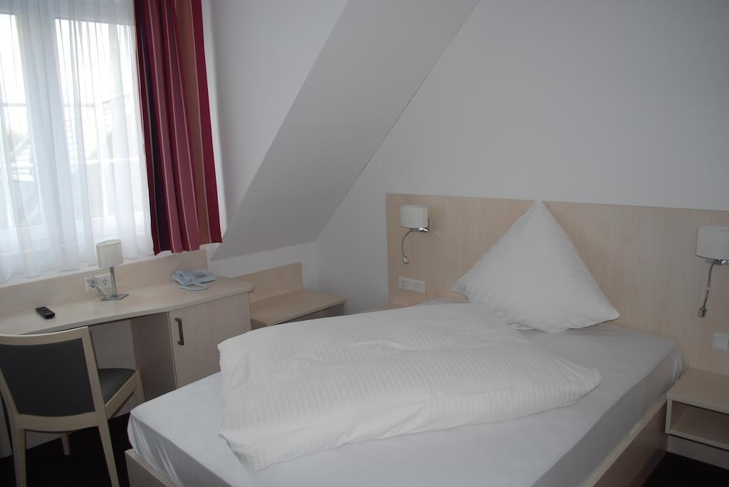 Hotel Lohmann Munster  Rum bild
